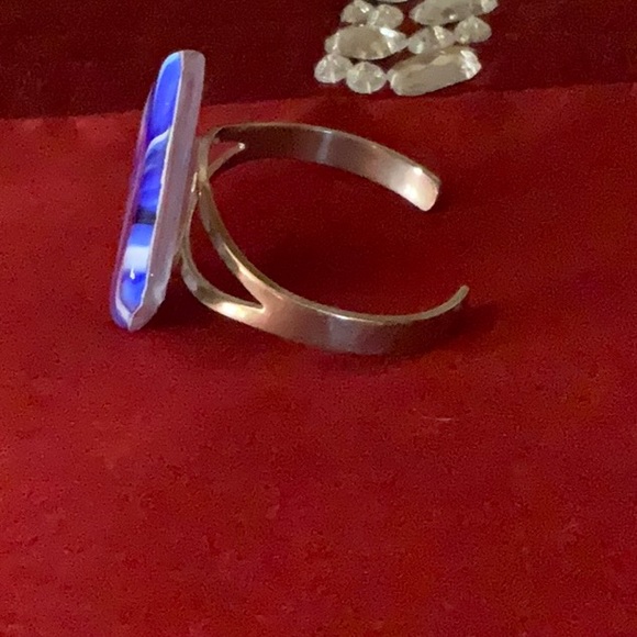 Gorgeous Glass bracelet - Picture 3 of 8